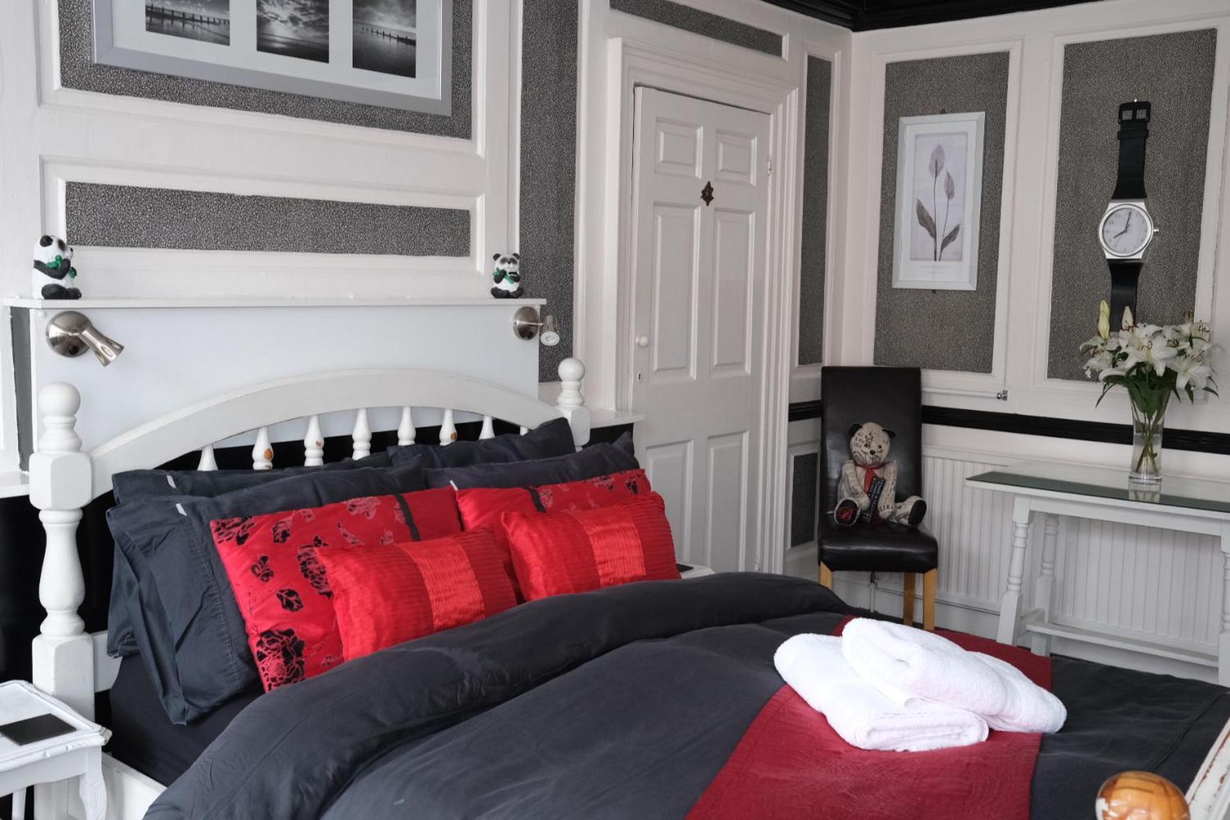 The Barrington Guesthouse Hotel Скарбъро Екстериор снимка